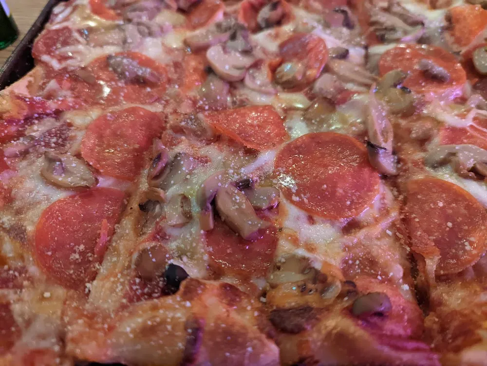 Mushroom and Pepperoni Pizza